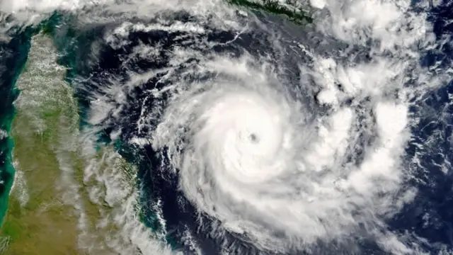 હવામાન, ચોમાસું, વાવાઝોડું, શક્તિ, બીબીસી ગુજરાતી,વરસાદ, બીબીસી ગુજરાતી