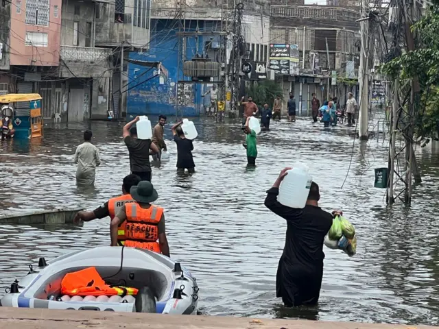 گجرات میں بارشیں