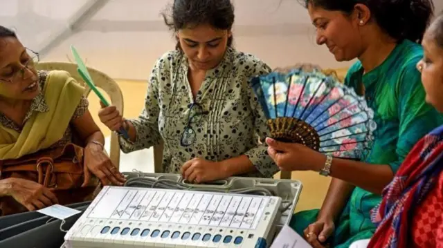 நாடாளுமன்றத் தேர்தல், வாக்குப்பதிவு, மின்னணு வாக்குப்பதிவு இயந்திரங்கள், விவிபேட்