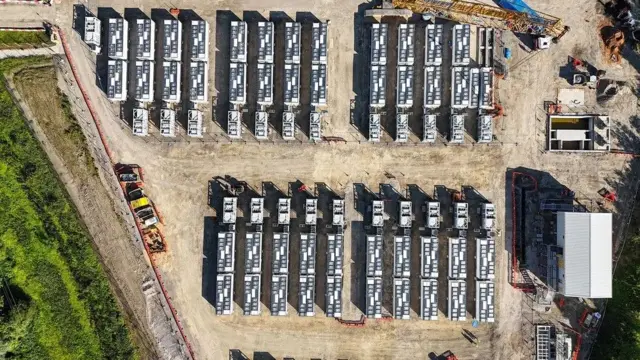 BESS di Ferrybridge C akan memiliki kapasitas 150 megawatt - cukup untuk memberi daya pada 250.000 rumah