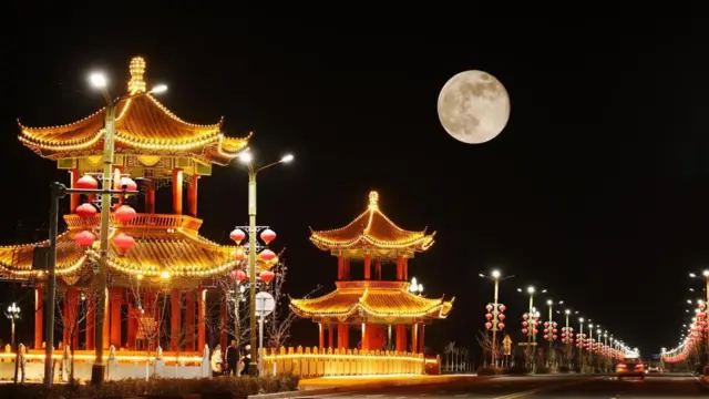 ચંદ્ર, પૃથ્વી, સુપરમૂન, ખગોળીય ઘટનાઓ, ખગોળશાસ્ત્ર, બીબીસી ગુજરાતી 