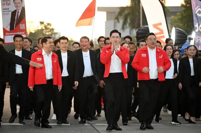 ศ.ดร.ยศชนัน วงศ์สวัสดิ์ แคนดิเดตนายกรัฐมนตรีของพรรคเพื่อไทย