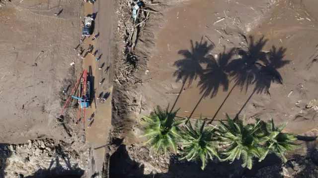 به گفته آژانس ملی جست‌وجو و نجات، تا بعدازظهر یکشنبه، امدادگران ۱۹ جسد را در روستای کاندوانگ در ناحیه آگام که بدترین آسیب را دیده بود و ۹ جسد دیگر را در منطقه همجوار «تانا داتار» پیدا کردند.