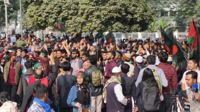 সারাদেশ থেকে এই কর্মসূচিতে যোগ দিতে শিক্ষার্থীরা ঢাকায় আসেন