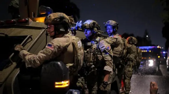 عملاء مكتب التحقيقات الفيدرالي