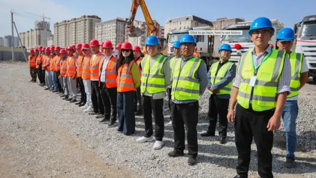 Борбор калаада кырк кабаттуу комплекстин курулушу башталды. Долбоорду кытайлык компания ишке ашырууда