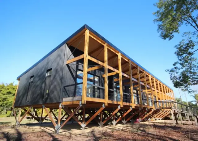 Maison passive dans le delta du Tigre, en Argentine