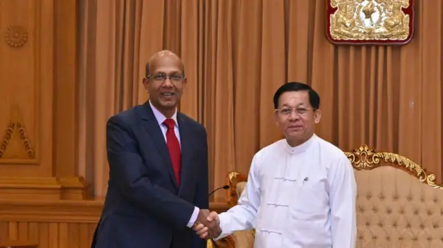 မြန်မာစစ်ခေါင်းဆောင်နဲ့ အိန္ဒိယသံအမတ်တို့တွေ့ဆုံမှု 