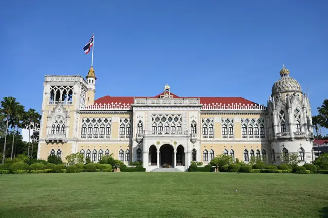 ทำเนียบรัฐบาล