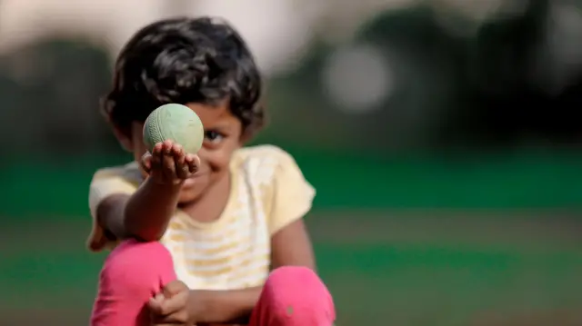 குழந்தைகள் விளையாடும்போது எதையாவது விழுங்கிவிட்டார்களா என்பதை எப்படி அறிவது?