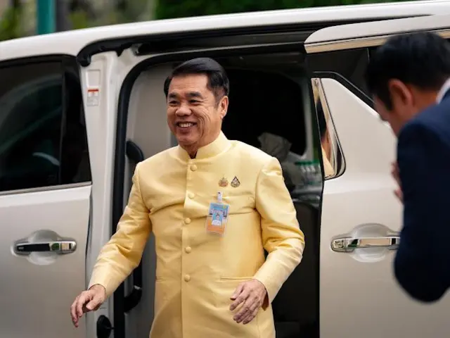 รองนายกฯ ลำดับที่ 2 สุริยะ จึงรุ่งเรืองกิจ จะทำหน้าที่รักษาราชการแทนนายกฯ ในช่วง 2 วันนี้ ตามคำสั่งมอบอำนาจที่ออกไว้ก่อนหน้านี้