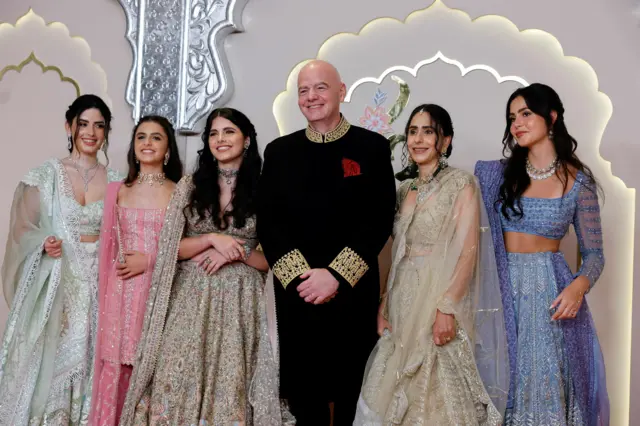 جانی اینفانتینو، رئیس فیفا و همسر