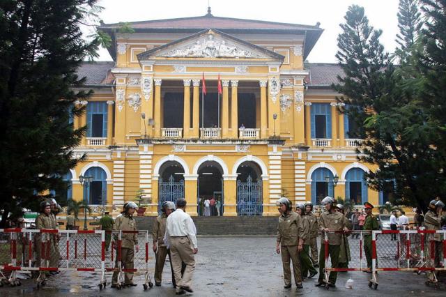 Trụ sở tòa án tại Việt Nam