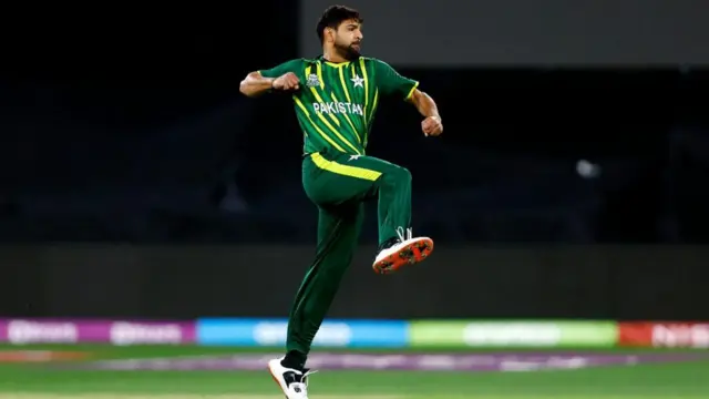 పాకిస్తాన్ బౌలర్ హారిస్ రవూఫ్