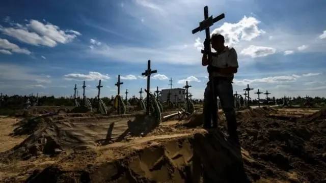 बुचा सहरस्थित एउटा चिहान