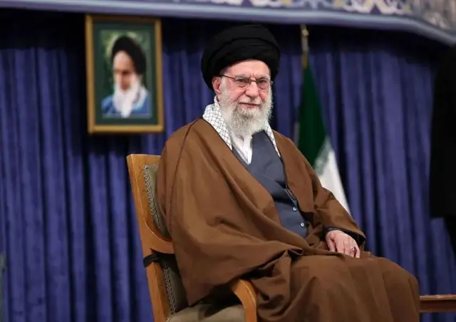 Hoggaamiyihii Iran ee la dilay, Ayatollah Ali Khamenei