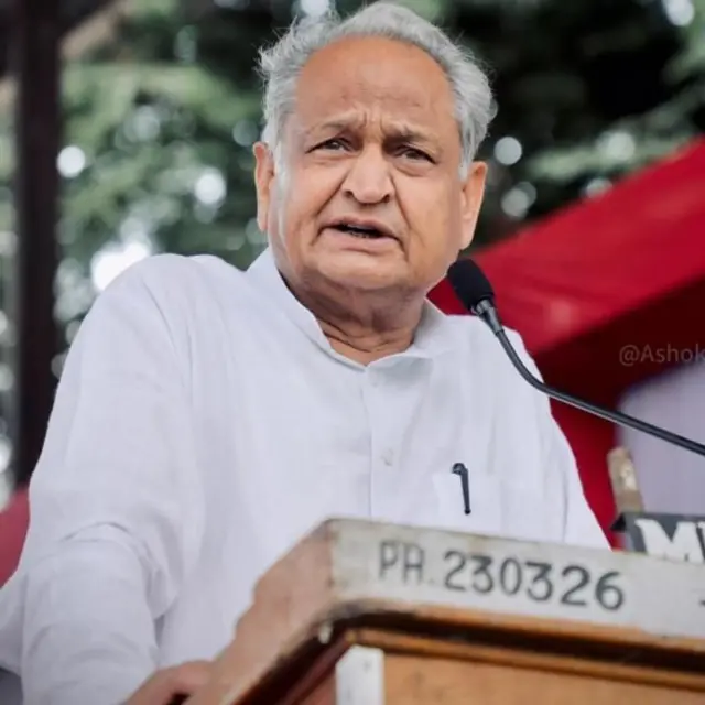 कोण आहेत अपक्ष उमेदवार रवींद्र सिंह भाटी ज्यांच्या सभेतील गर्दी पाहून सर्व होतायेत थक्क?