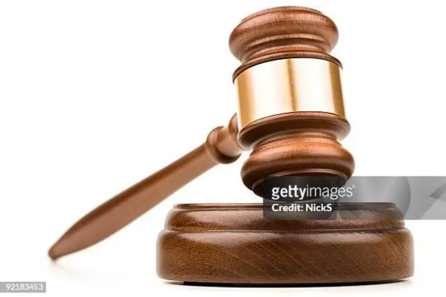 Aworan igi apaṣẹ adajọ