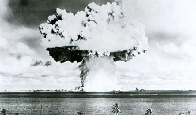 سپین، ایٹم بم، امریکہ