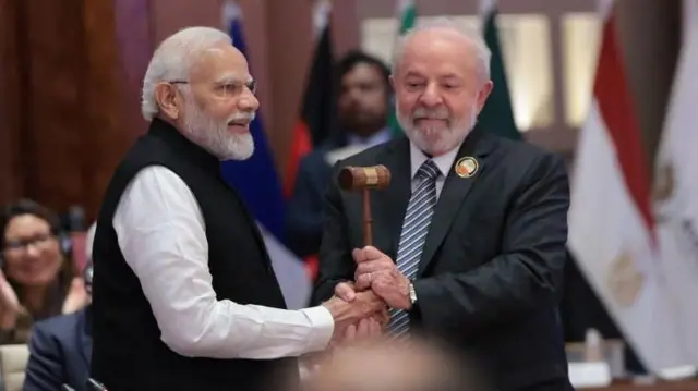 ਭਾਰਤ ਦੇ ਪ੍ਰਧਾਨ ਮੰਤਰੀ ਨਰਿੰਦਰ ਮੋਦੀ ਤੇ ਬ੍ਰਾਜ਼ੀਲ ਦੇ ਰਾਸ਼ਟਰਪਤੀ ਲੁਈਜ਼ ਇਨਾਸਿਓ ਲੂਲਾ ਡੀ ਸਿਲਵਾ