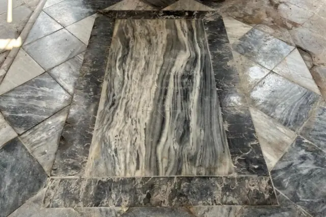 ஜான் பாட்டர் கிழக்கிந்திய கம்பெனியில் கேப்டன் பதவியில் இருந்து மேஜர் ஜெனரல் பதவிக்கு உயர்ந்தார். இந்த நேரத்தில், அவர் மச்சிலிப்பட்டினம் கோட்டையில் பணியாற்றினார்.