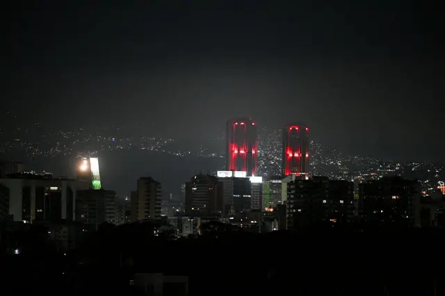 ဗင်နီဇွဲလားနိုင်ငံ၊ မြို့တော် ကာရာကပ်စ်မြို့ တိုက်ခိုက်ခံရပြီးနောက်မြင်ကွင်း