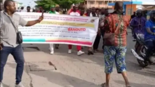 Aworan awọn araalu to n ṣewọde