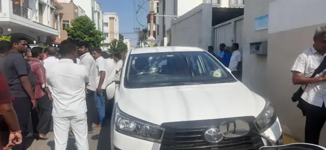 ஐடி தாக்குதல்