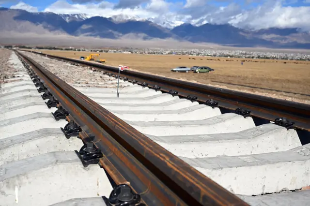 “Балыкчы-Кочкор” темир жолу