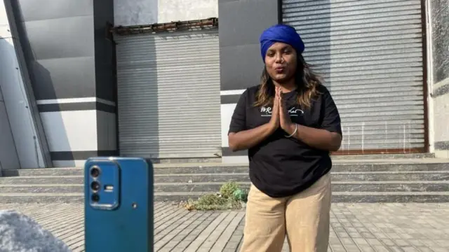 ઇન્સ્ટાગ્રામ અને યુવતીઓ