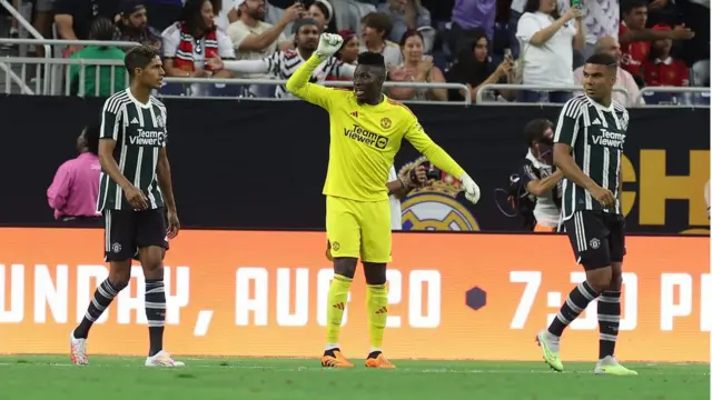 آندره اونانا (مرکز) در ۱۹ بازی از ۴۱ مسابقه فصل قبل اینتر میلان دروازهاش را بسته نگه داشت