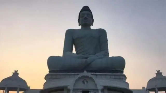 అమరావతిలో బుద్ధుడి విగ్రహం