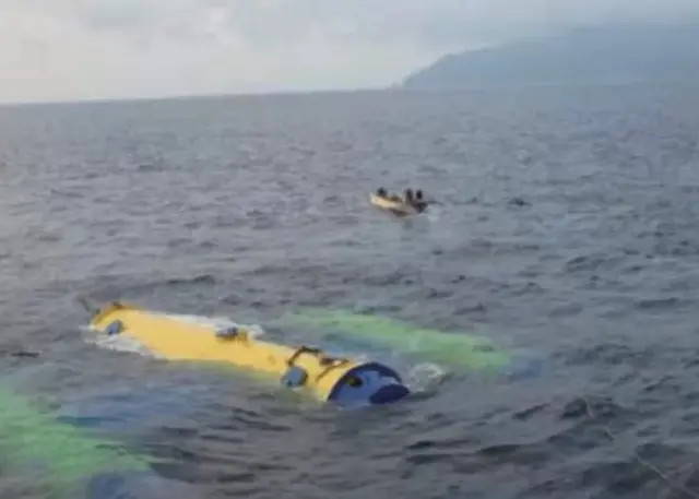 Une turbine immergée à l'eau