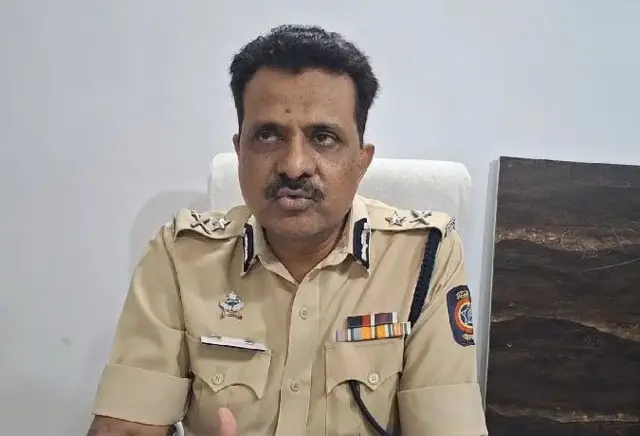 पोलीस आयुक्त नवीनचंद्र रेड्डी 