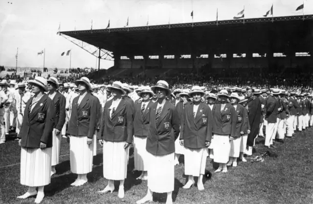 As mulheres da delegação da Grã-Bretanha na cerimônia de abertura