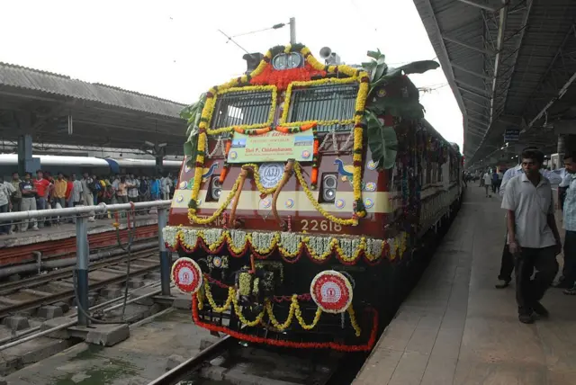 వందేభారత్ రైళ్లు 