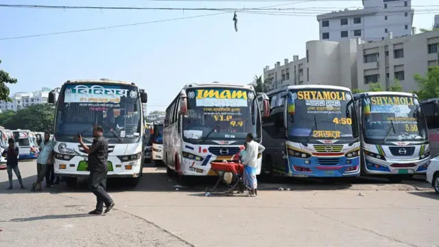 টার্মিনালগুলো থেকে বিভিন্ন সংগঠনের নামে চাঁদাবাজির অভিযোগ রয়েছে 