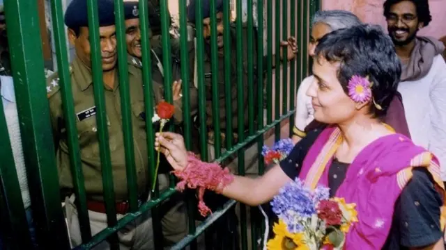 अरुंधती रॉय