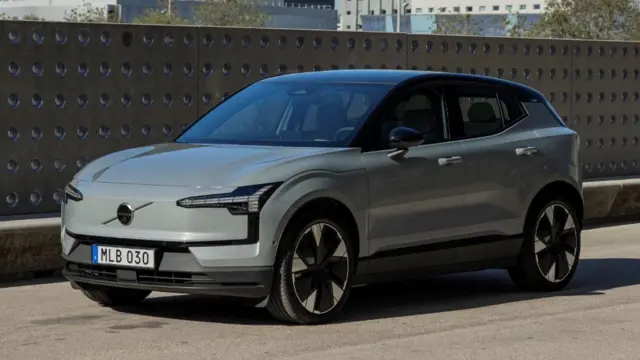 ولوو EX30 بهترین ماشین شهری سال ۲۰۲۴ شد