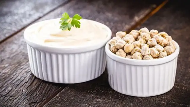 Чинија са мајонезом