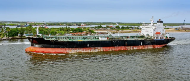 Départs de pétroliers déchargés de Lagos, au Nigéria, en Afrique.