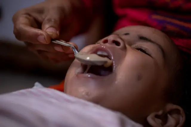 लहान बाळ