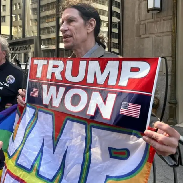 Apoiadorx2betTrump, John McGuigan, do ladox2betfora da Trump Tower