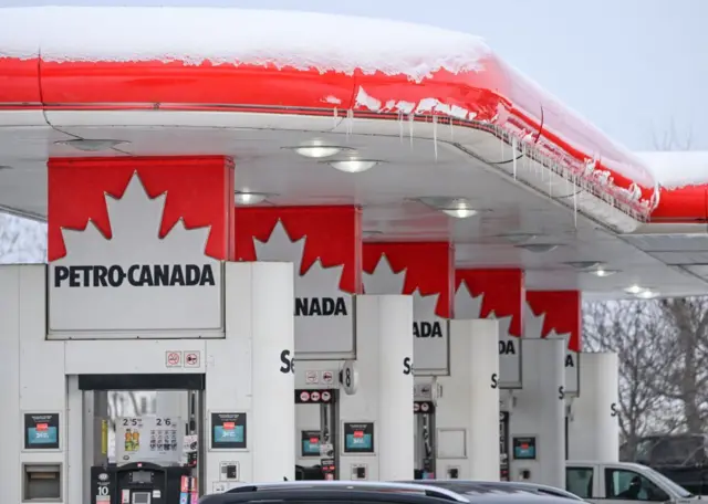 Una estación de gasolina de Petrocanada