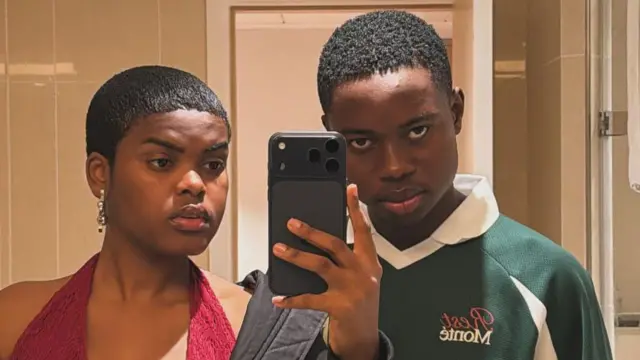 Peller ati Jarvis ninu yara