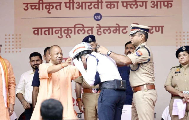 योगी आदित्यनाथ