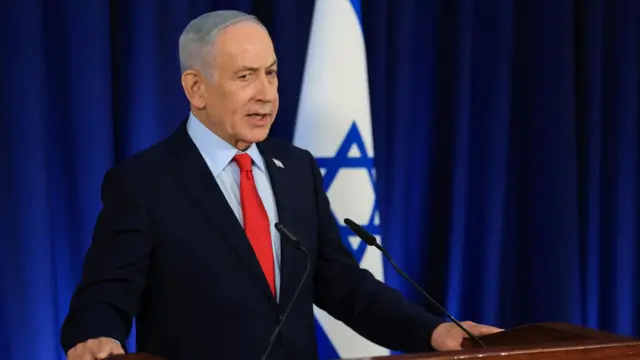 İsrail Başbakanı Binyamin Netanyahu, ABD-İsrail-İran savaşı sırasında bir basın toplantısında konuşuyor.