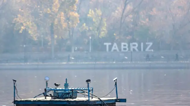 پارک تبریز با غبار آلاینده‌ها 
