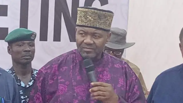 Sịnetọ John Azuta Mbata eturula ugo dịka Onyeisi Ohanaeze Ndigbo