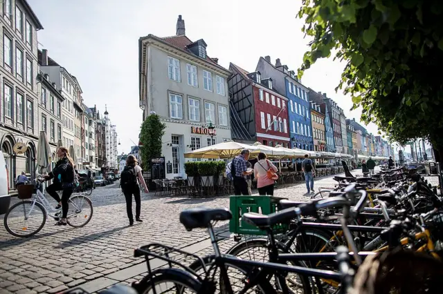 কোপেনহেগেনে খাবার ফেলে 'র' -এর গুপ্তচরের পিছু নিয়েছিলেন পাকিস্তানি গুপ্তচররা - প্রতীকী ছবি